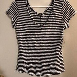 14th and union top size small